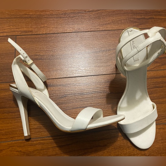 Aldo Heels - Picture 1 of 4